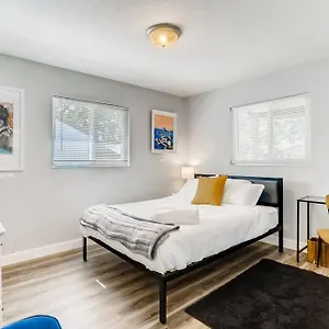 Smart Eclectic Art House Near Uc Davis Med Center Holiday home