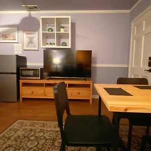 Private House In Sacramento. Only 2mins To Freeway! Holiday home