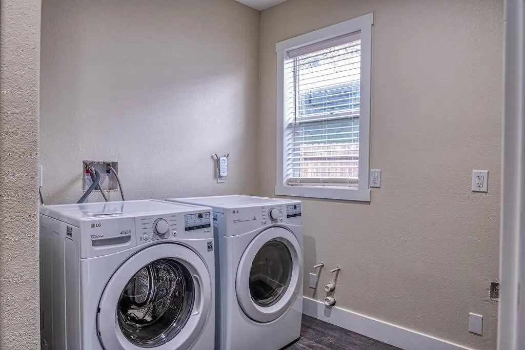4Br Victorian Walk To Uc Davis & Shriner Med Cen Villa Sacramento